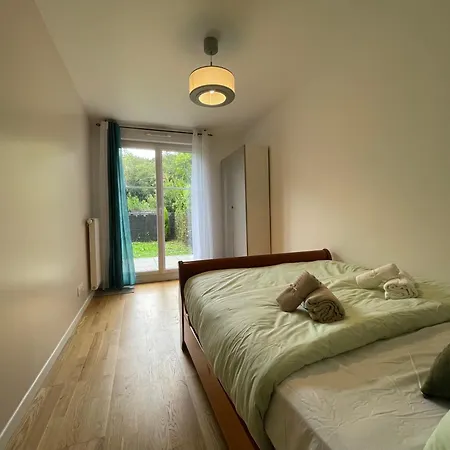 Delphine Apartment